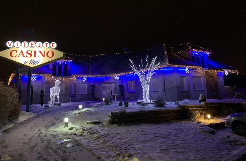 Vánočně nazdobené Casino v Ráji u Jihlavy